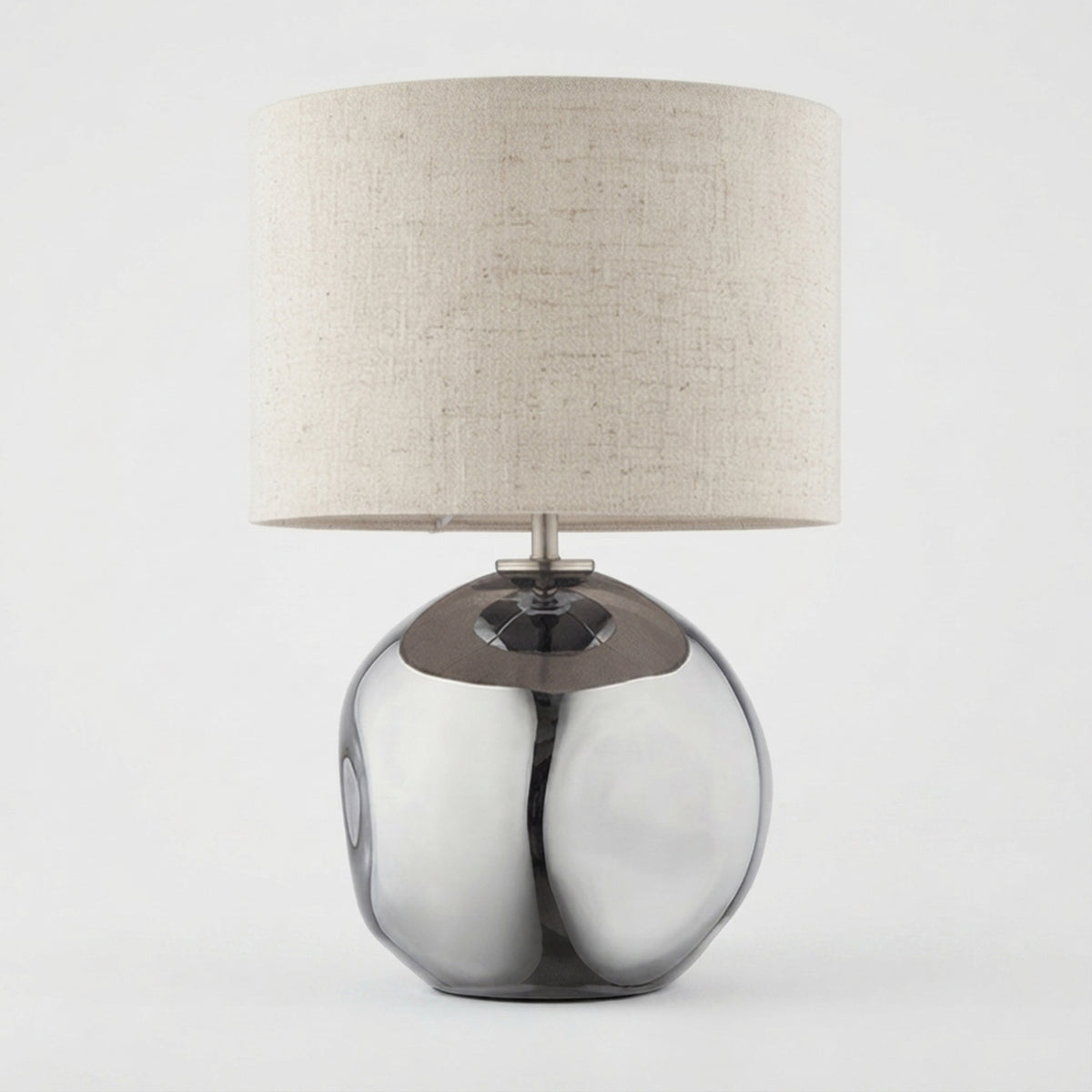 Share Lola Tablel Lamp/Stain Nickel Smoked
